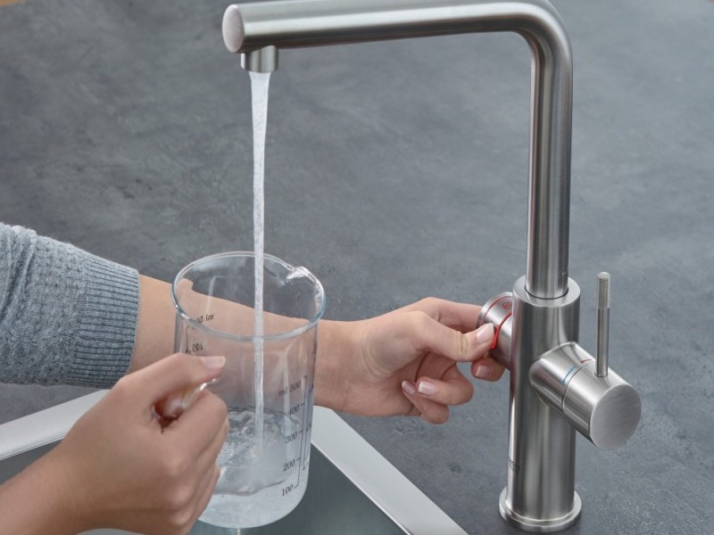 Смеситель Grohe Red II Duo 30325DC1 для кухонной мойки, с водонагревателем